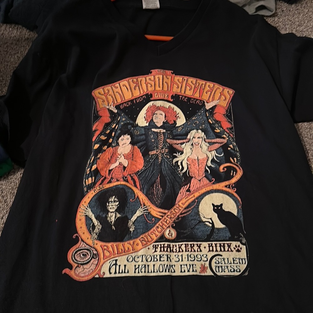 Hocus Pocus V Neck